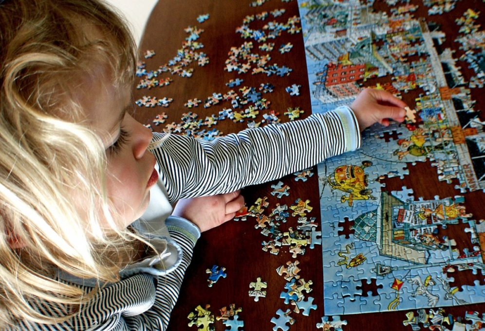 Pourquoi Les Parents Doivent-ils Offrir Des Puzzles à Leurs Enfants ...